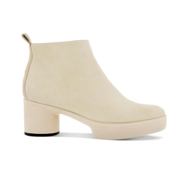 Shape Sculpted Motion 35
Item nr. 207633-01378 - Picture 2 of 4